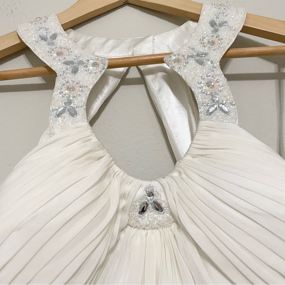 AIDAN MATTOX SILK IVORY BEADED KEYHOLE NECK EVENING GOWN SIZE 6 - Picture 4 of 13